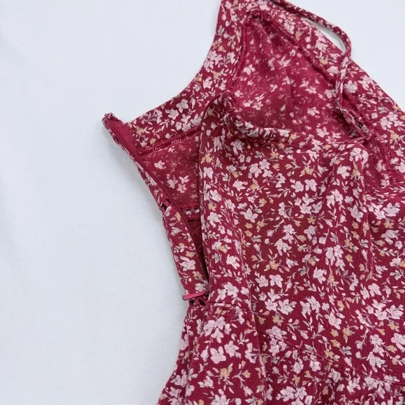 American Eagle Outfitters Red Floral Romper w/ pockets - Picture 7 of 12